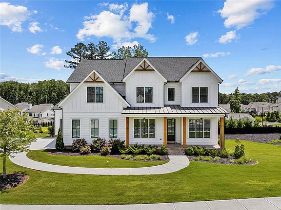 2nd image of 6080 Simone St