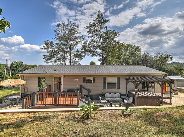 2004 Sweetbriar Rd, Kingsport, TN 37665