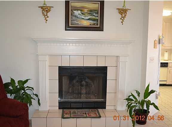 4th image of 1208 Berkshire Ct