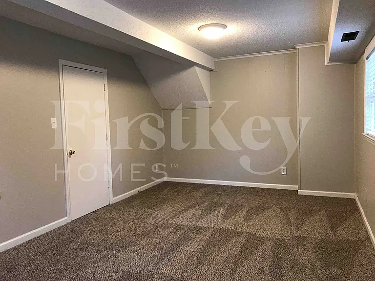 4114 Farmbrooke Dr — Photo 15