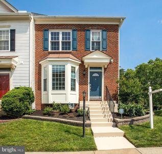 8859 Howland Pl, Bristow, VA, 20136