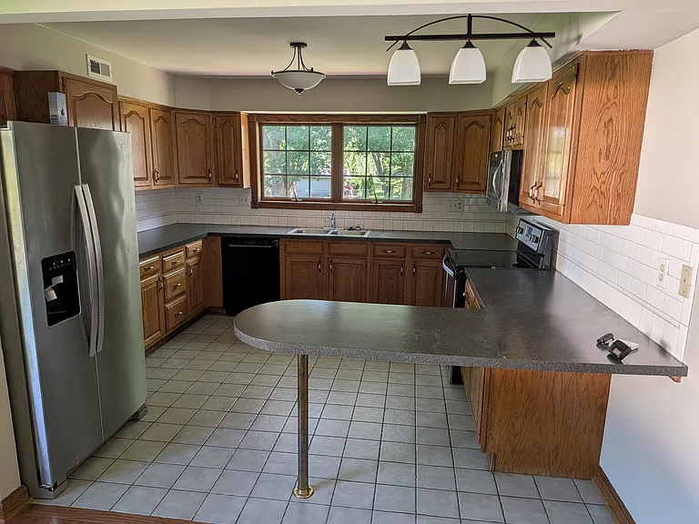 1501 Dodge St — Photo 10