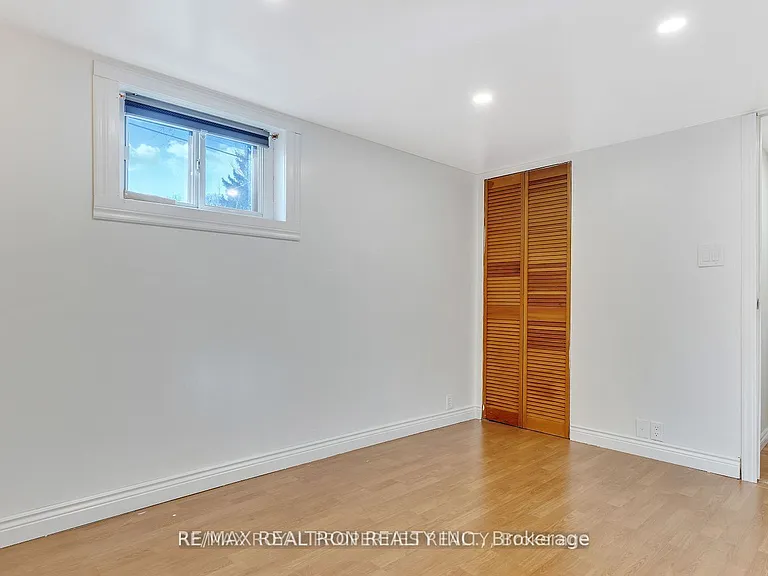 79 Kencliff Cres — Photo 13