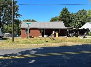 1024 Cliff Rd, Asheboro, NC 27203