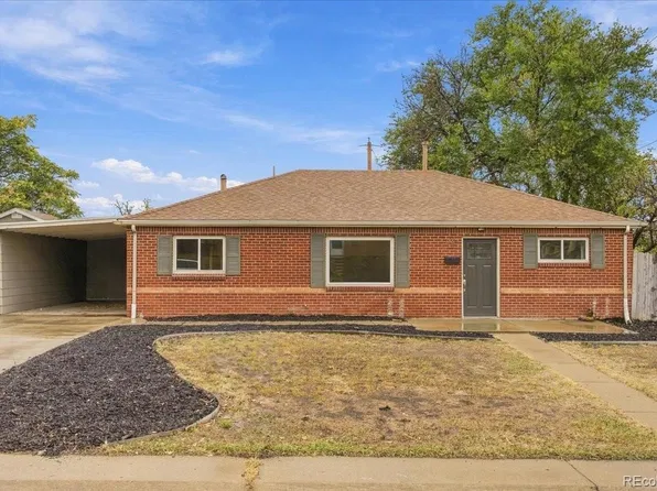 940 Locust Pl, Thornton, CO 80229