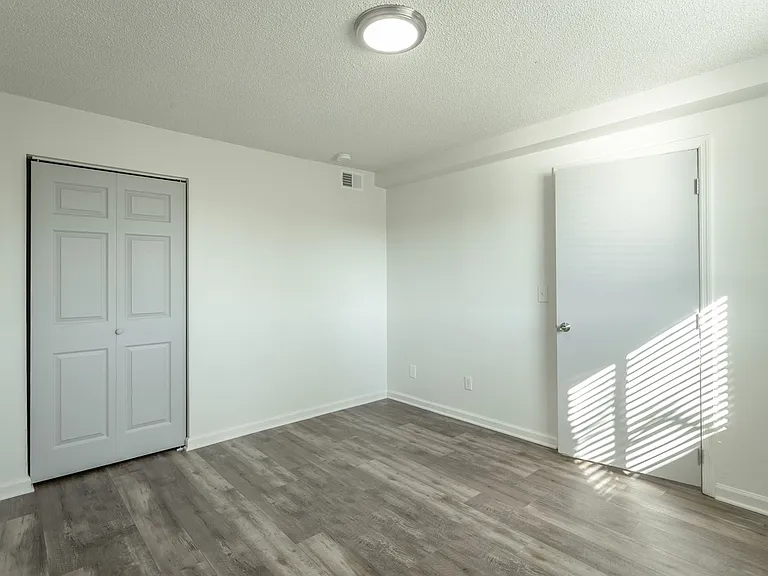 Kate's View Apartments | Updated North Chattanooga Apartments with Scenic Views — Photo 24
