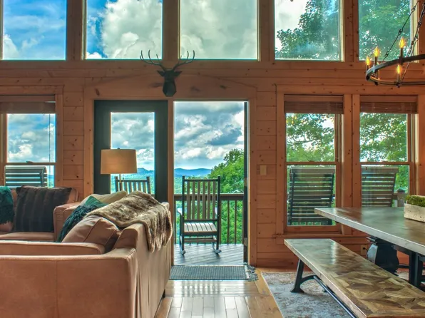 181 Scenic Wolf Dr, Mars Hill, NC 28754