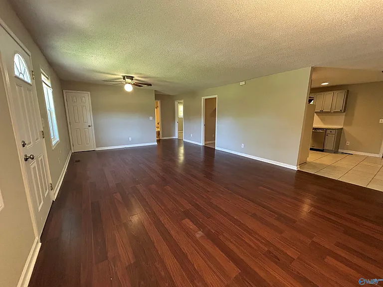 2212 Ricky Rd NW — Photo 4