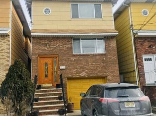 426 7th St #2, Harrison, NJ 07029