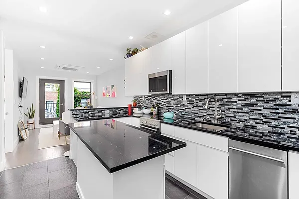 Rented by Loftey LLC | media 1