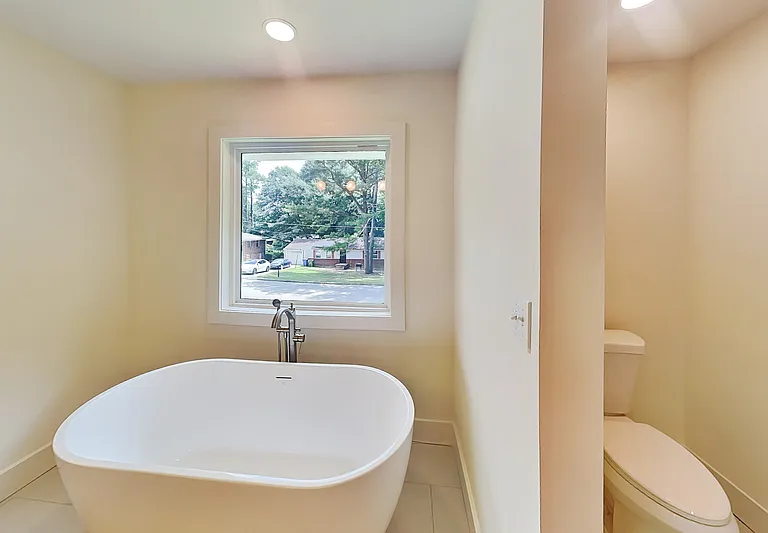 360 Simpson Ter NW — Photo 10