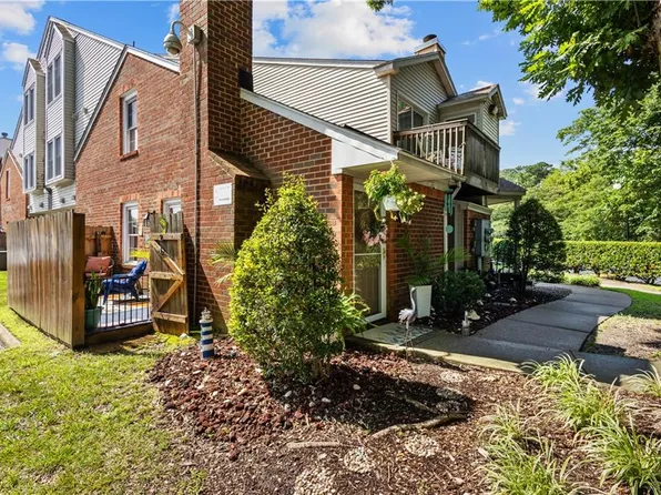 5103 Gatehouse Way, Virginia Beach, VA 23455