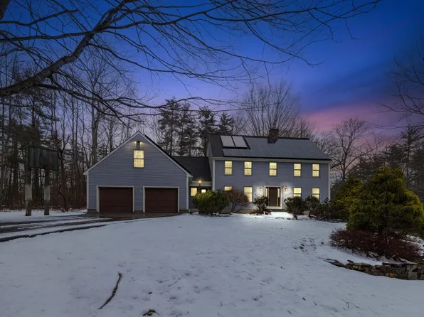 2 Autumn Circle, Kennebunk, ME 04043