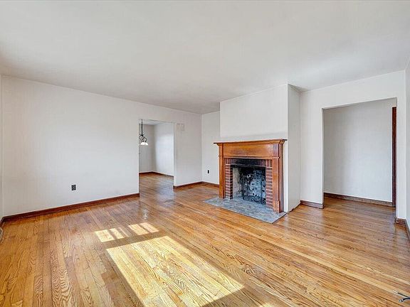 3rd image of 8793 Dickerson Mill Rd