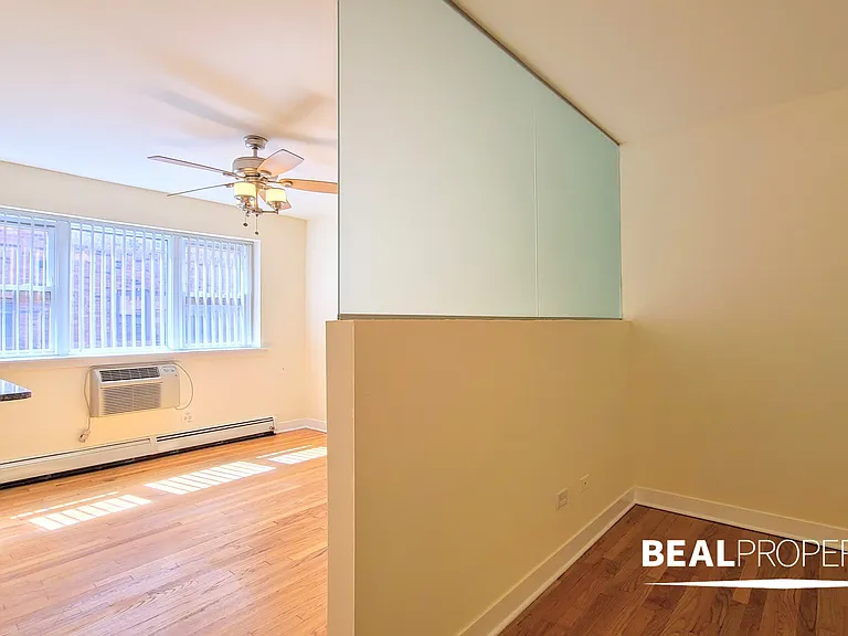 625 W Wrightwood — Photo 16