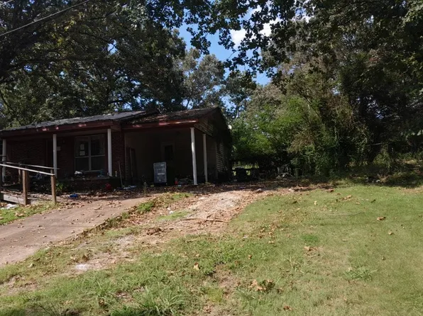 61 Chase Dr, Lexington, TN 38351