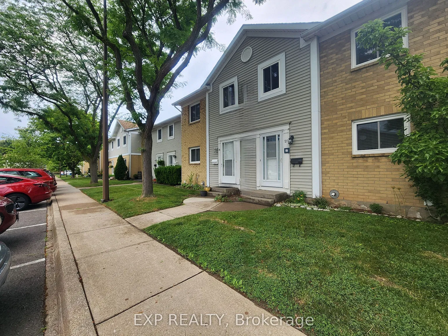 3 bed, $2,400 — Photo 1