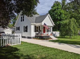 21506 Oxford Ave, Farmington Hills, MI