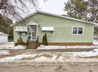 1103 E Chapman St, Ely, MN 55731