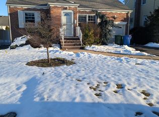 53 Elmwood Ter, Linden, NJ 07036