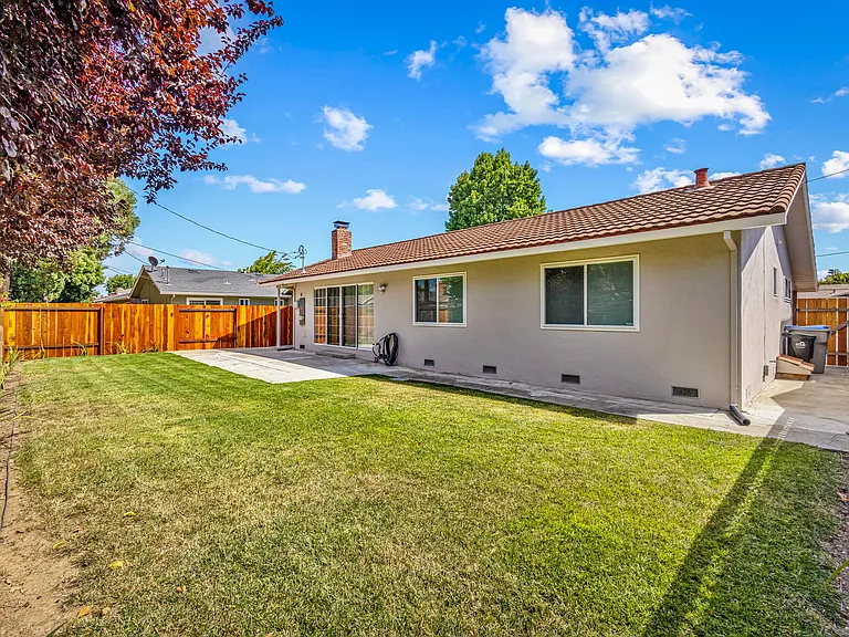 4623 Borina Dr — Photo 30