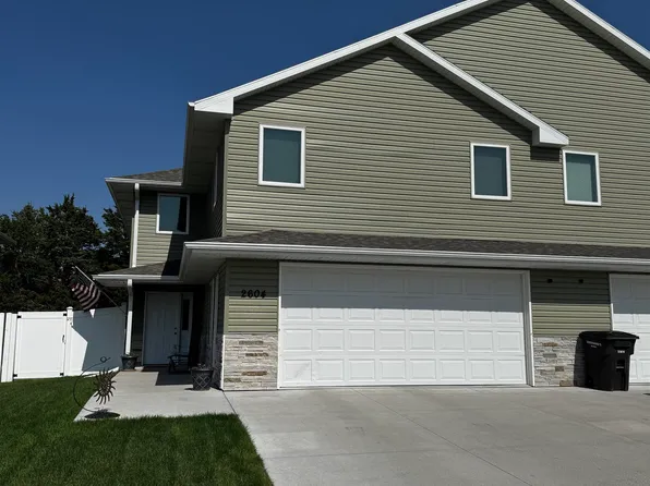 2604 Market Ln, Hastings, NE 68901