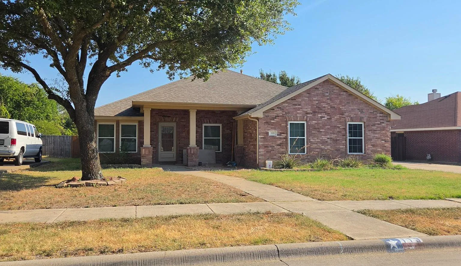 113 Yosemite Ln — Photo 3