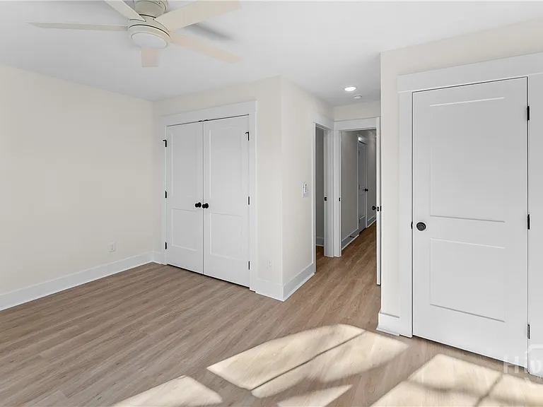 1203 E Bolton St — Photo 23