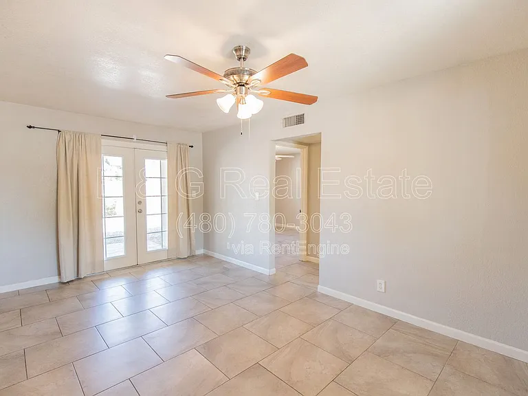 1620 S Hardy Dr — Photo 7