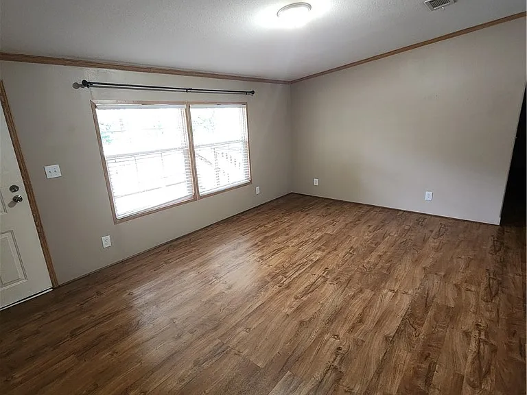 3738 Smetana Rd — Photo 2