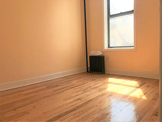 Rented by Lang Realty LLC | media 11
