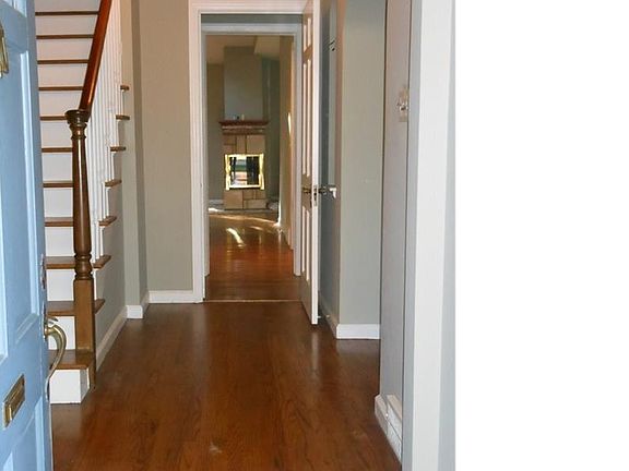 2nd image of 27821 Santa Barbara Dr