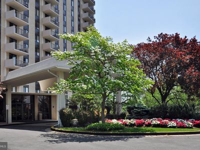 7420 Westlake Ter APT 410, Bethesda, MD, 20817