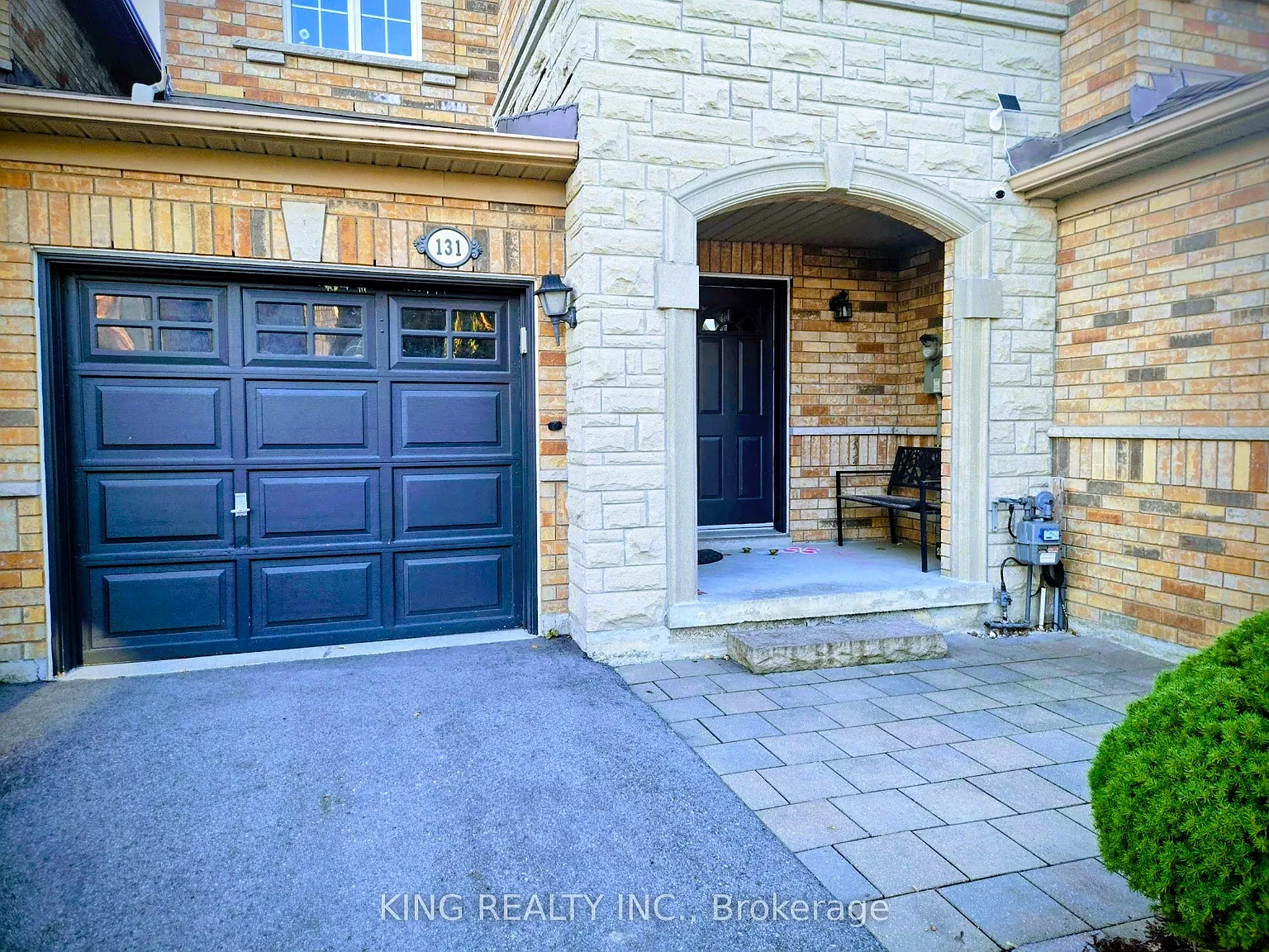 4 bed, $3,900 — Photo 2