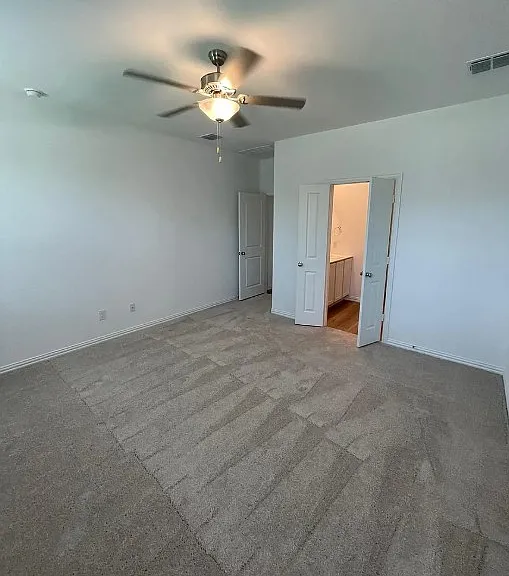 502 Poplar St — Photo 3