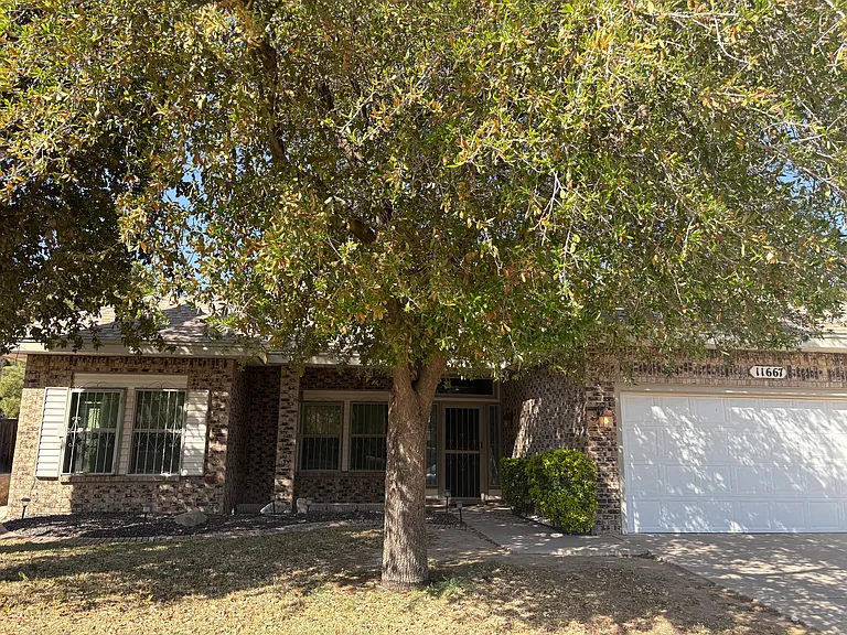 11667 Rufus Brijalba Dr — Photo 2