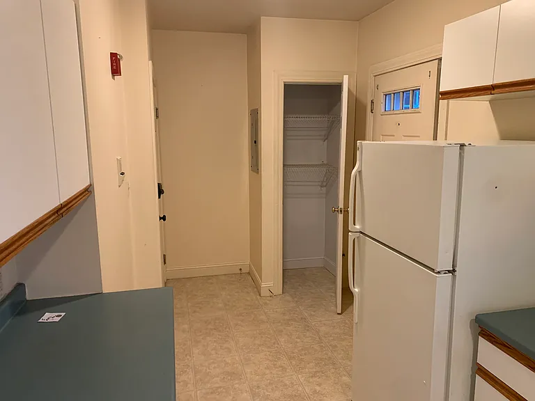 356 E Merrimack St #5 — Photo 2