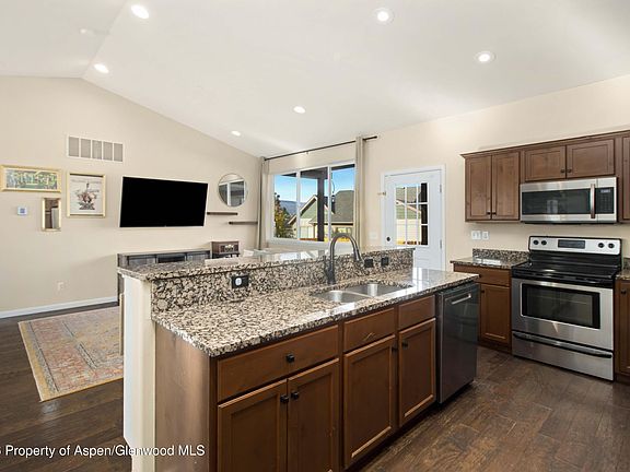 5th image of 2115 Sorrel Ln