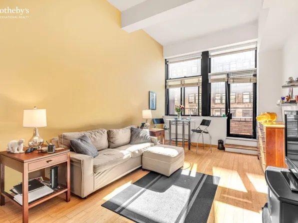 310 East 46th Street image 1 of 12