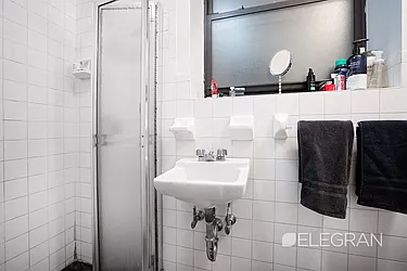 Rented by (Legacy) Elegran