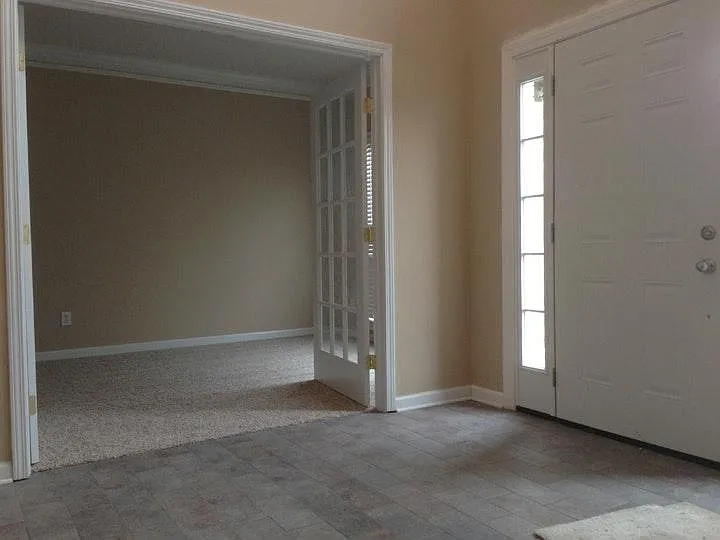 1466 Chadwick Ridge Ct — Photo 9