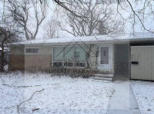 860 N Hagadorn Rd, East Lansing, MI 48823