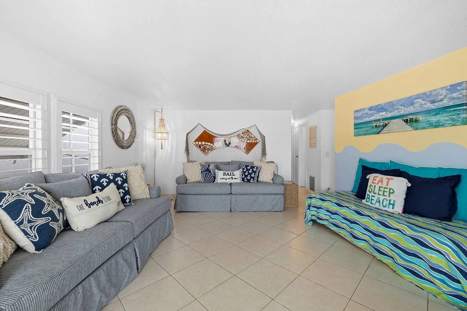 2 bed, 2.0 bath, 1582 sqft, $7,470 — Photo 4