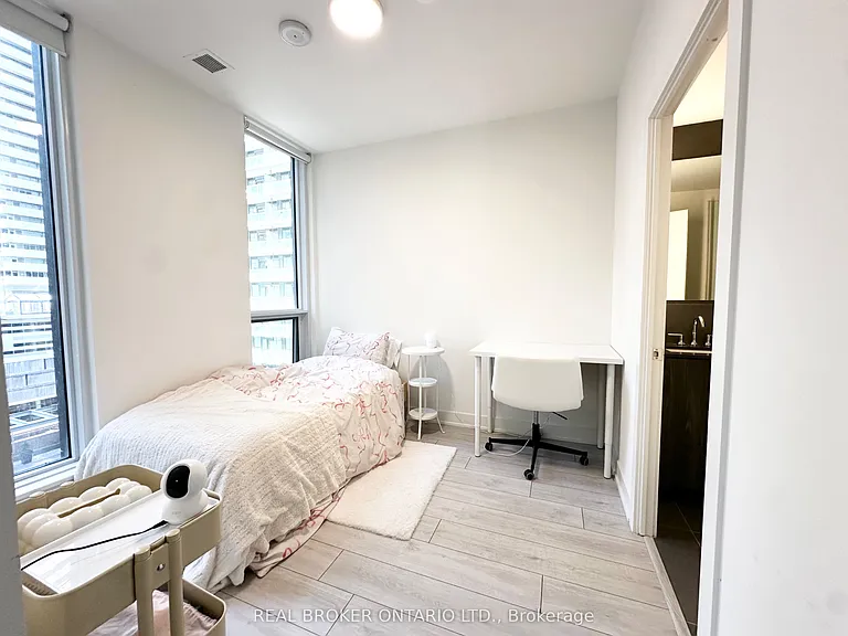 15 Mercer St #818 — Photo 13