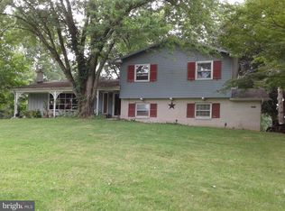 10 Squirrel Rd, Doylestown, PA 18901