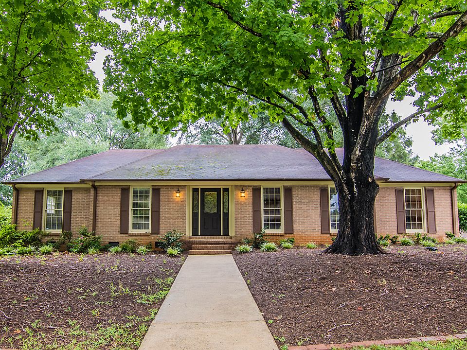 1st image of 5049 Bridle Path Ln