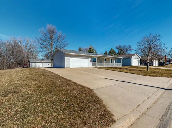 315 6th St SE, Stewartville, MN 55976