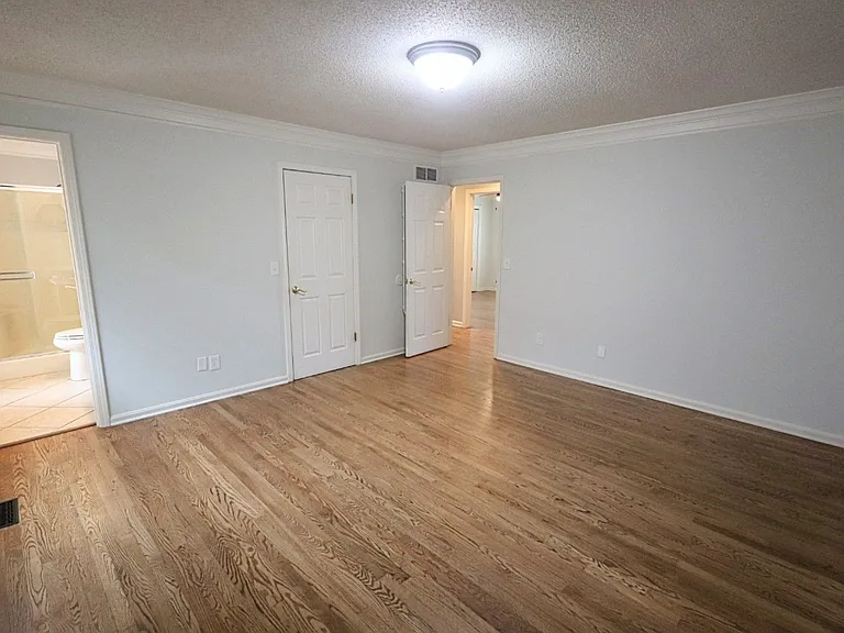 8231 Lake Terrace Dr — Photo 22