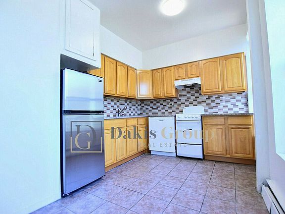 2nd image of 23-34 28th Ave #Gs7