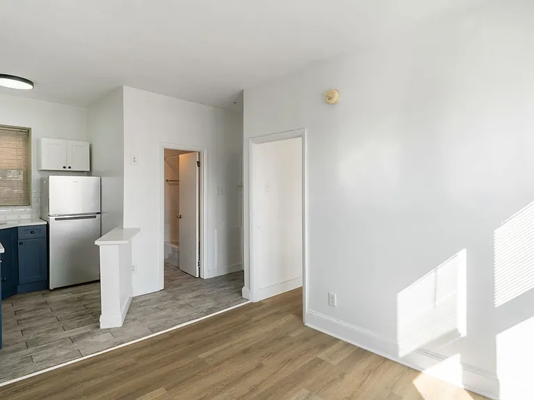 1349 Ellsworth St #3W — Photo 4